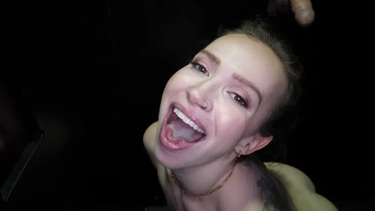 Hazel Paige’s Second Gloryhole
