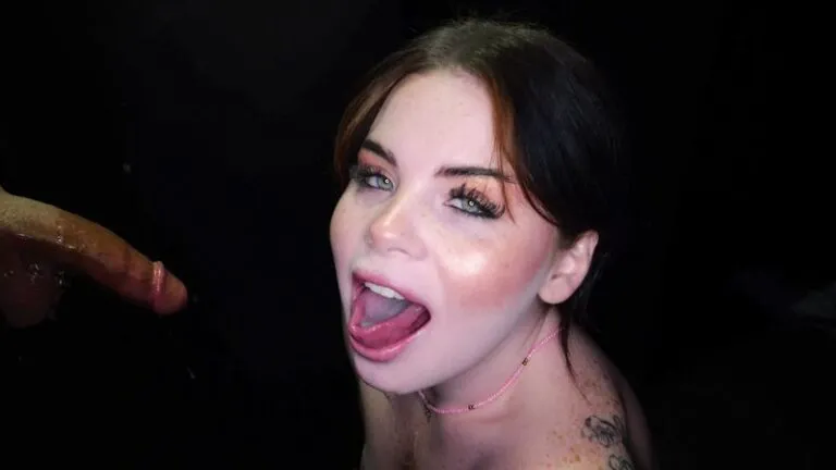 Lola Valentine’s First Gloryhole