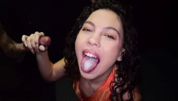 Satine Summers’ Fifth Gloryhole
